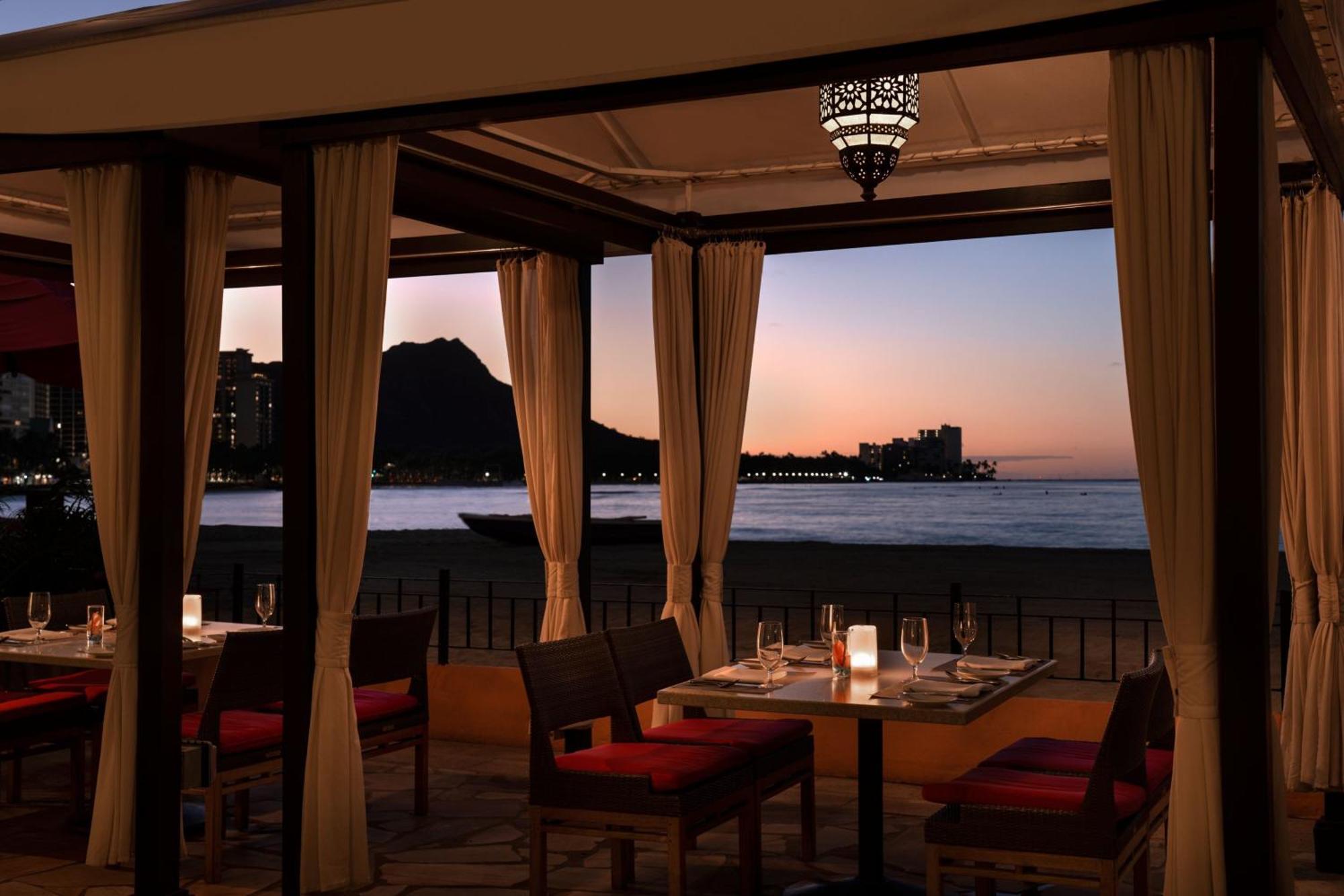 The Royal Hawaiian, A Luxury Collection Resort, Waikiki Honolulu Bagian luar foto
