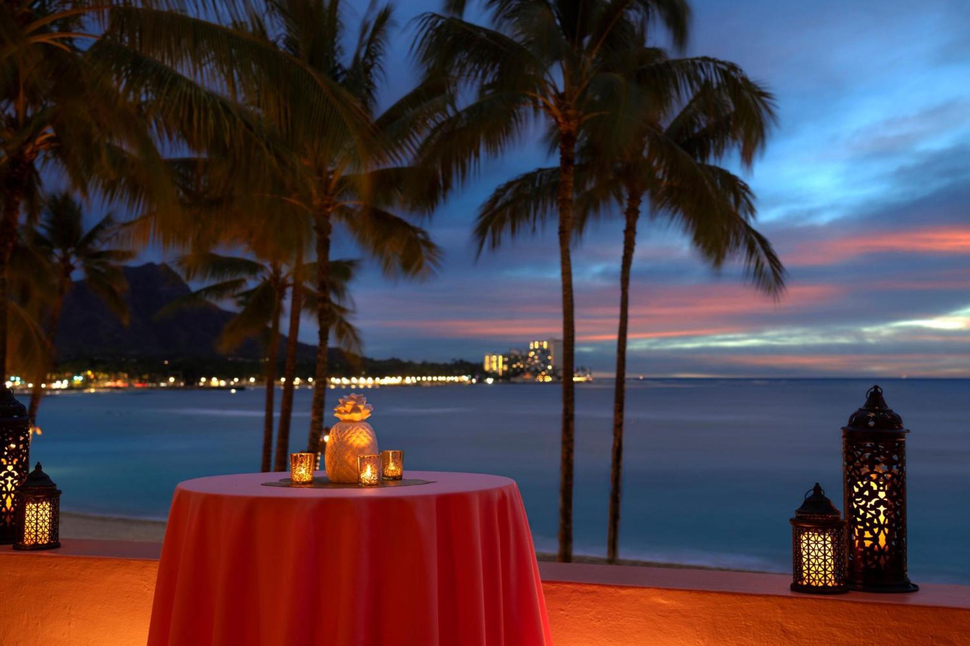 The Royal Hawaiian, A Luxury Collection Resort, Waikiki Honolulu Bagian luar foto
