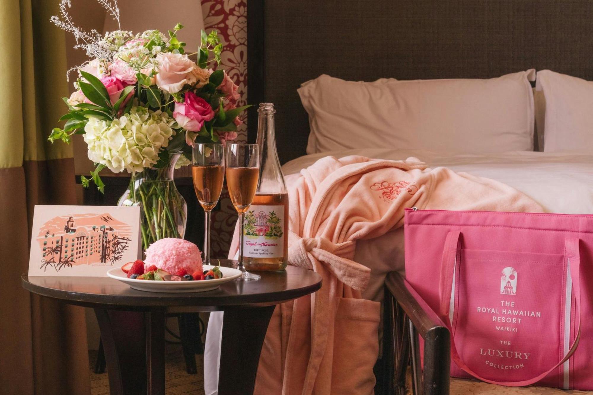 The Royal Hawaiian, A Luxury Collection Resort, Waikiki Honolulu Bagian luar foto